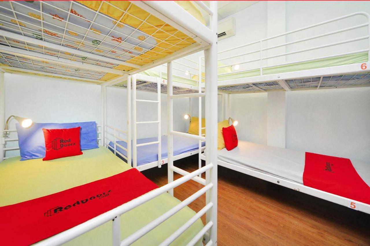 RedDoorz Hostel @ Clarke Quay Singapore Buitenkant foto