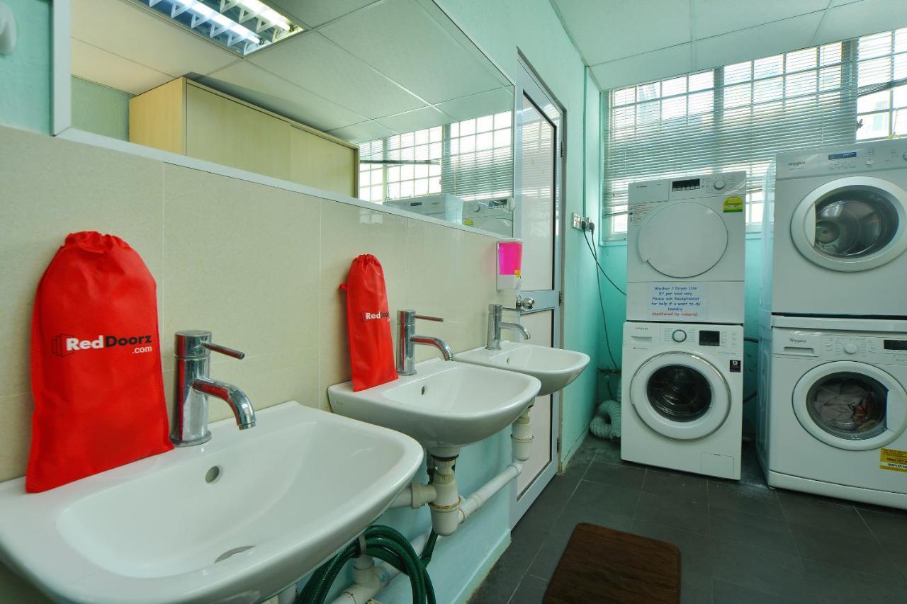 RedDoorz Hostel @ Clarke Quay Singapore Buitenkant foto