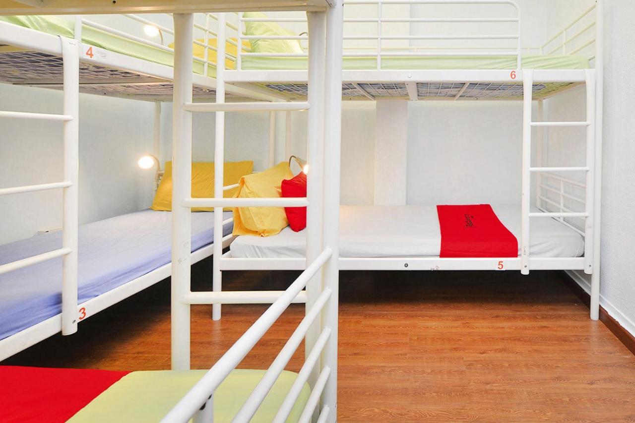 RedDoorz Hostel @ Clarke Quay Singapore Buitenkant foto