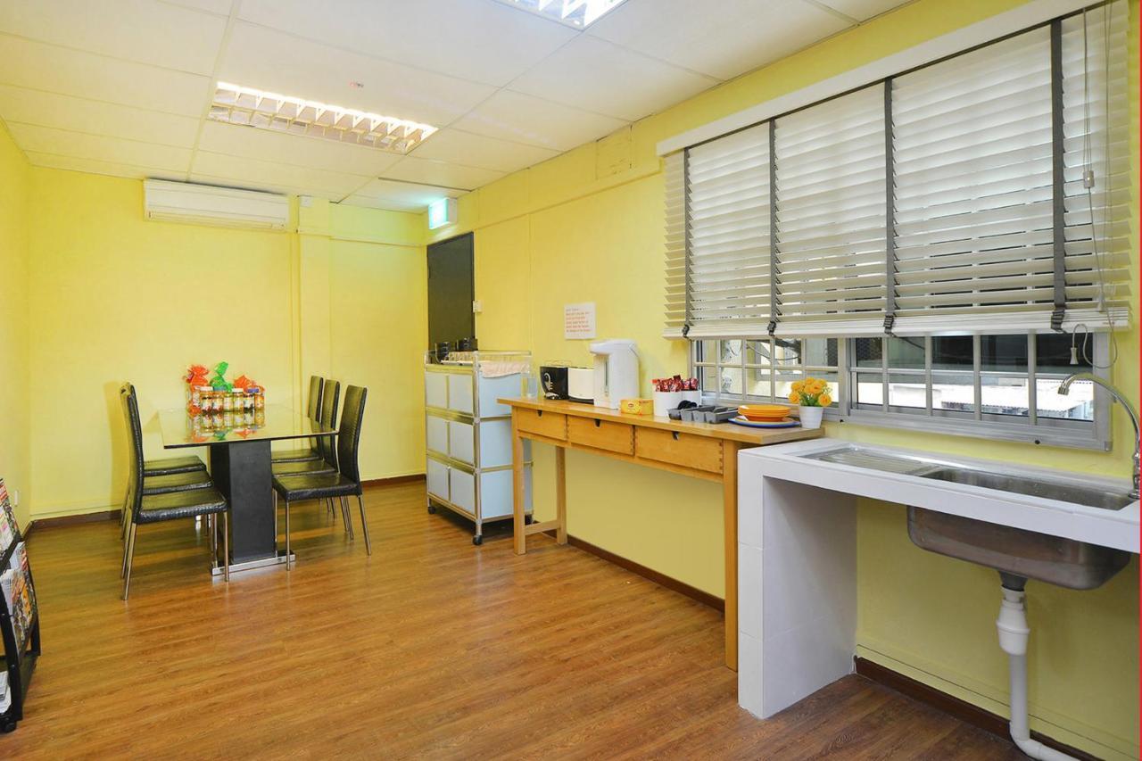 RedDoorz Hostel @ Clarke Quay Singapore Buitenkant foto